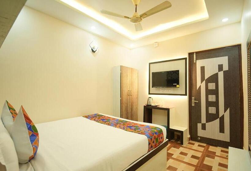 Fabhotel Grand Vatika