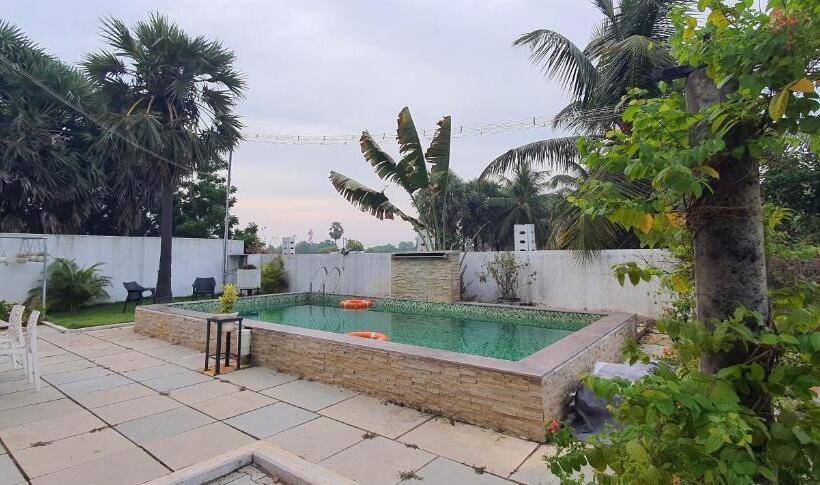 Flash3 Beach Resort Ecr