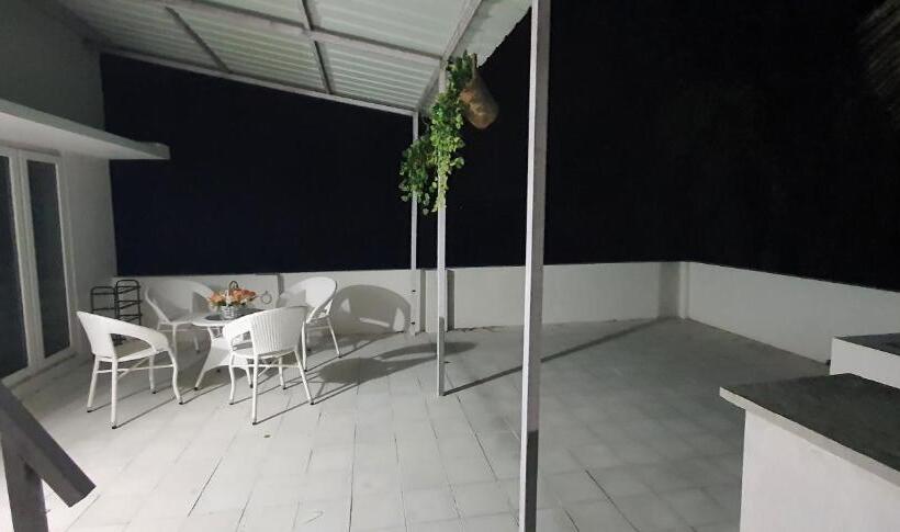 Flash3 Beach Resort Ecr