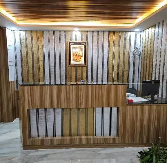 Hotelli Embassy Grand Boarding And Lodging