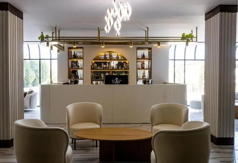 Hotelli Paradisos