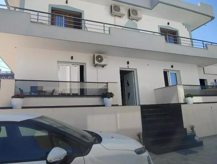 ホテル Villa Leonel