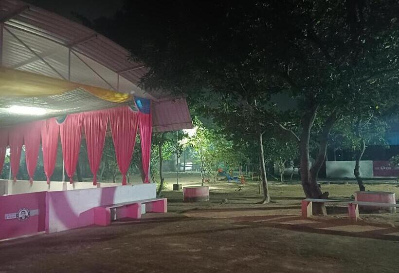 Hotel Farm House At Wego Garden