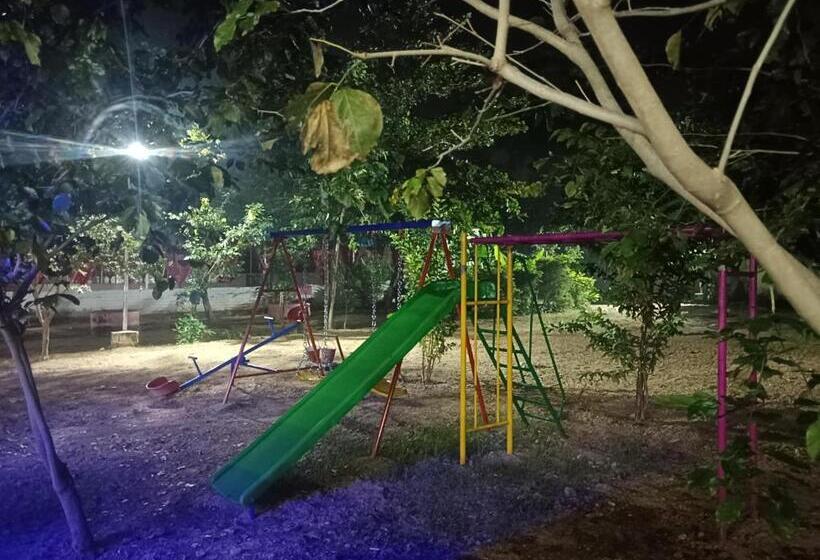 Hotel Farm House At Wego Garden