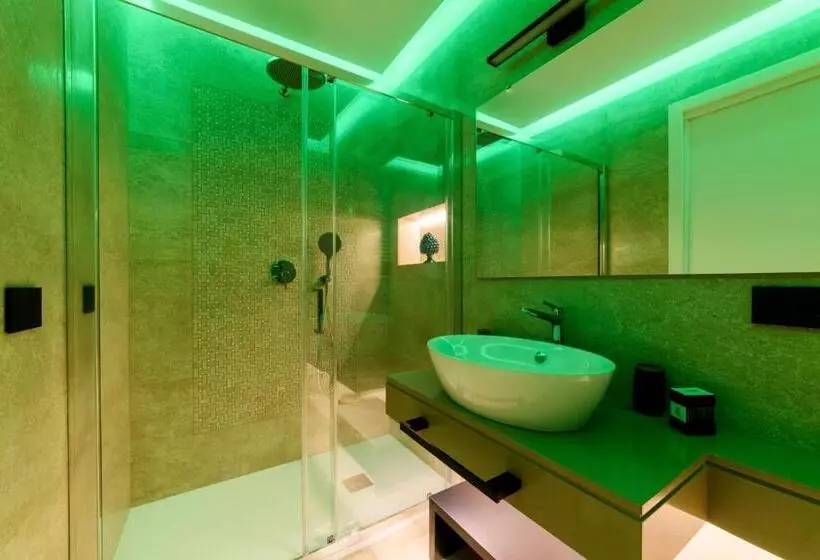 ペンション Estate4home   Nicholhouse