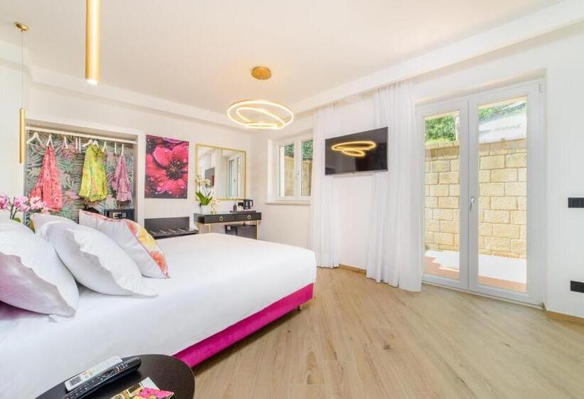 Пансион Estate4home   Nicholhouse