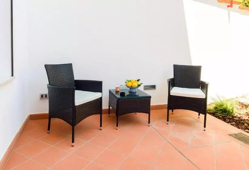 ペンション Estate4home   Nicholhouse