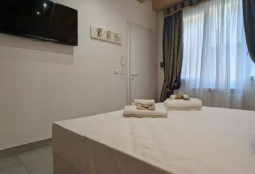 پانسیون Flove  Rooms Venice