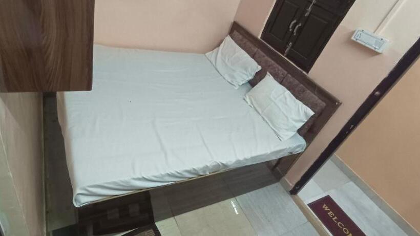 بنسيون Golden Guest House