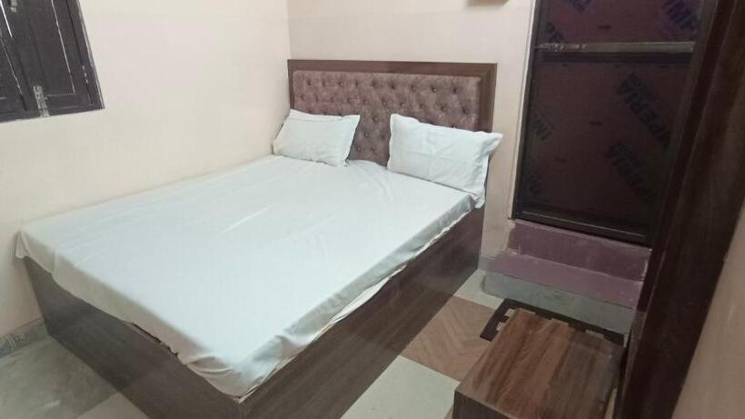 بنسيون Golden Guest House