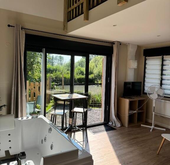 膳宿费 L Escapade Du Marais