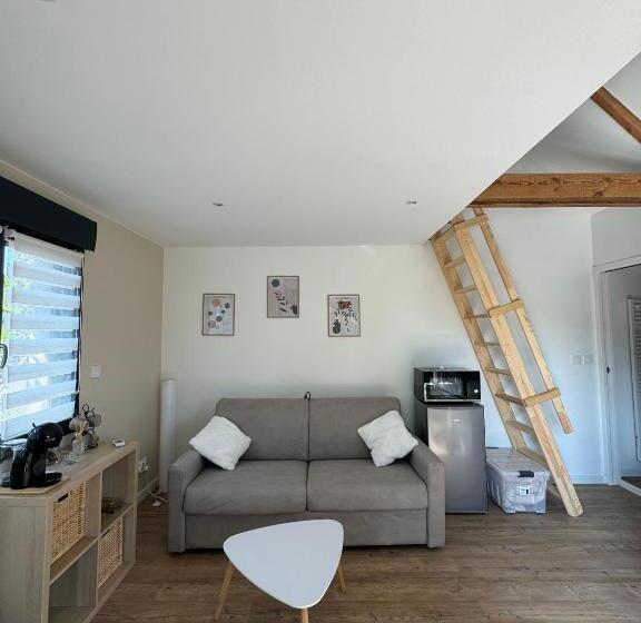 膳宿费 L Escapade Du Marais