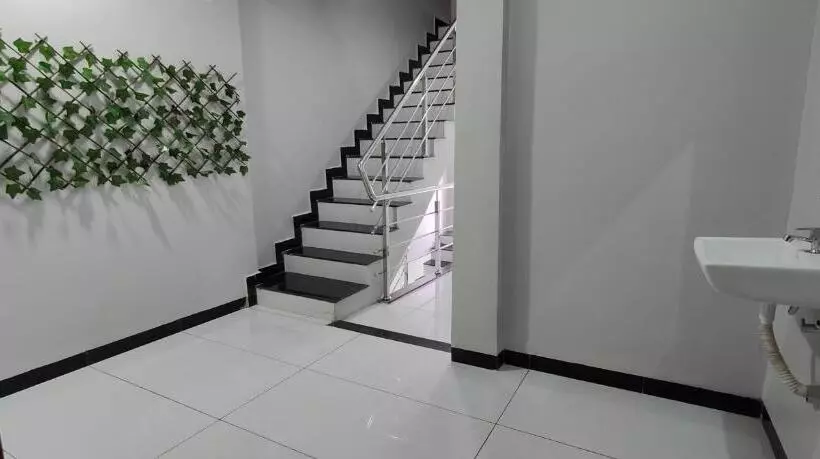 ペンション Tara Guest House