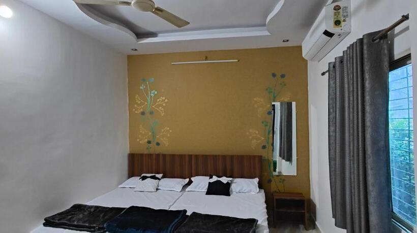 ペンション Tara Guest House