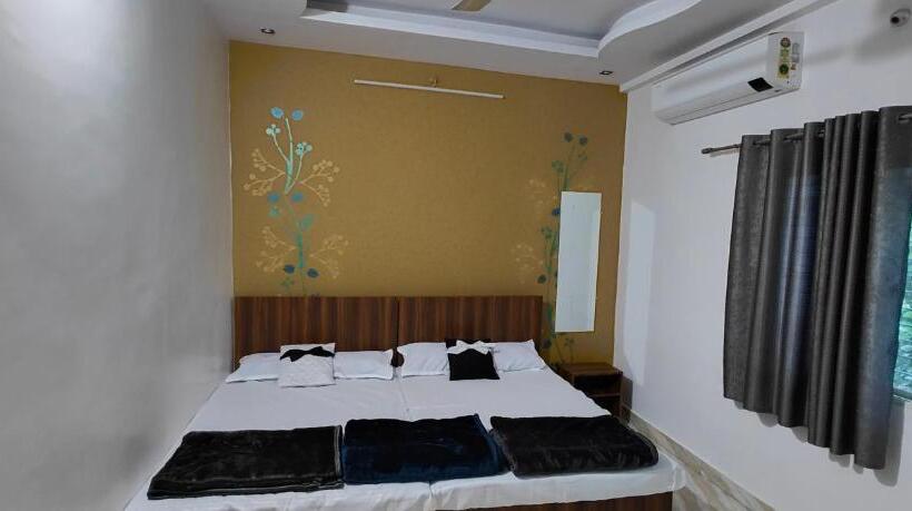 ペンション Tara Guest House