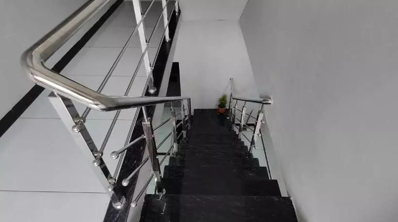 ペンション Tara Guest House