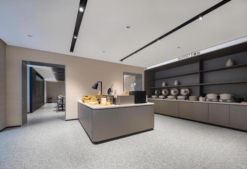 Atour Light Hotel Hepingmen Yanta North Road