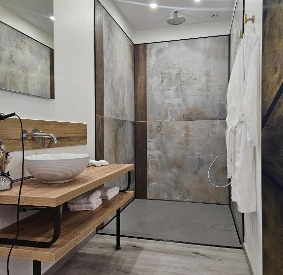 ベッドアンドブレックファースト Lovely Goodies   Olympe Cachemire