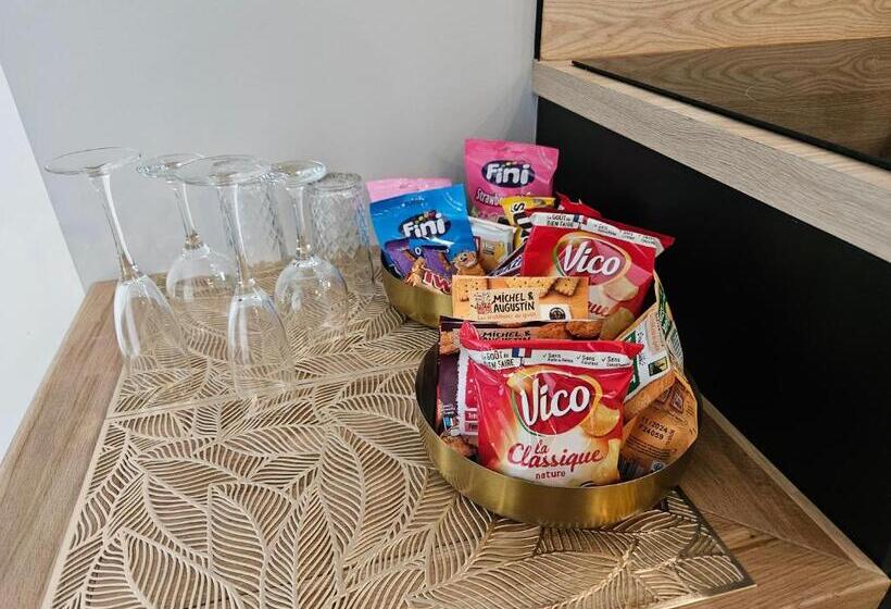 ベッドアンドブレックファースト Lovely Goodies   Olympe Cachemire