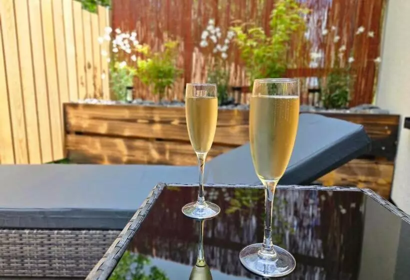 Aamiaismajoitus (B&B) Lovely Goodies   Olympe Cachemire