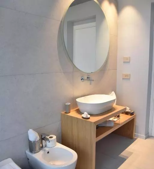 ベッドアンドブレックファースト Uefio   Luxury Suites