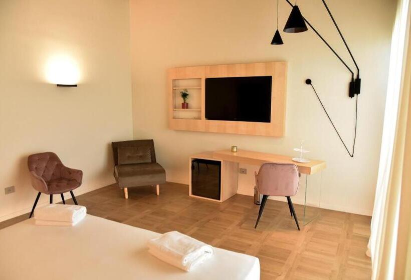 Bed and Breakfast Uefio Luxury Suites