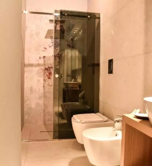 ベッドアンドブレックファースト Uefio   Luxury Suites