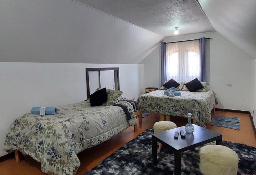 هتل Hostal Salt And Pepper