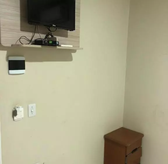 ホテル Pousada Medeiros