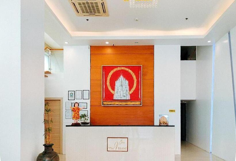 酒店 Reddoorz At The Vjour Suites