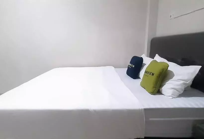 Urbanview Hotel Fira Syariah Muara Enim By Reddoorz