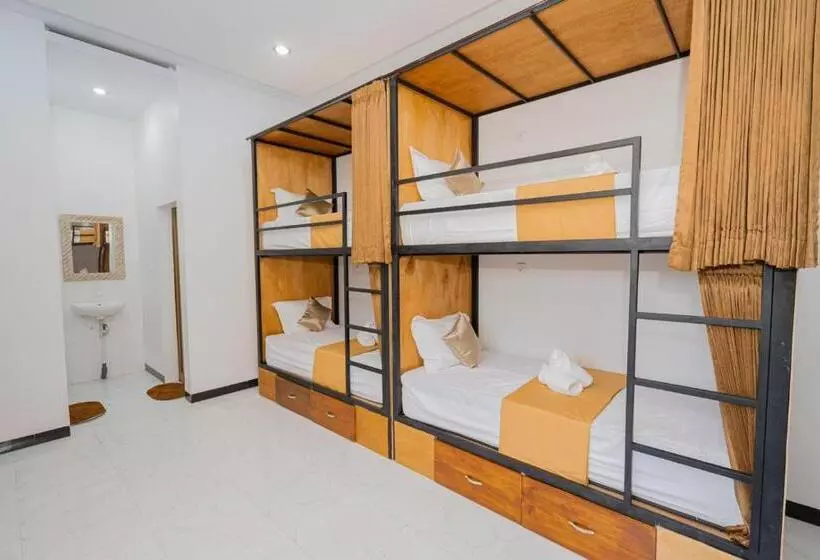 Kamkan Hostel