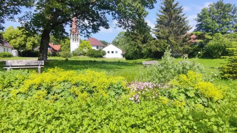 Majatalo Alb Rooms, Zimmer Auf Der Schwäbischen Alb