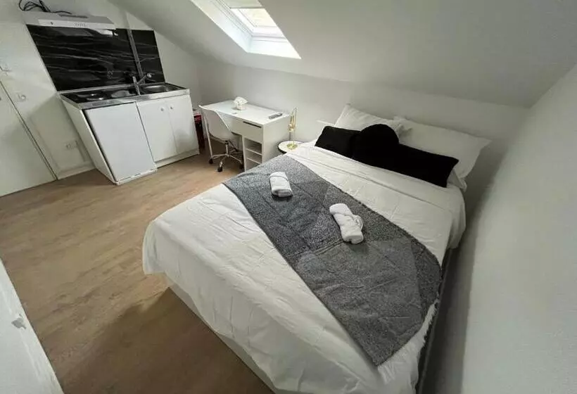 ペンション Chambre Nocturne