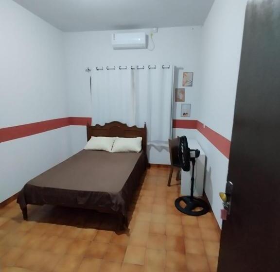 پانسیون Pousada Castelinho