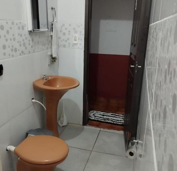 پانسیون Pousada Castelinho