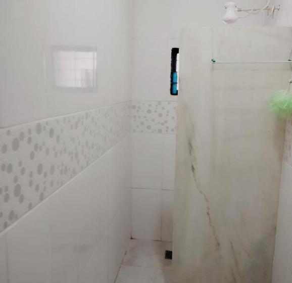 پانسیون Pousada Castelinho