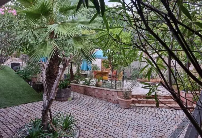 Majatalo Studio Insolite Chez L Habitant