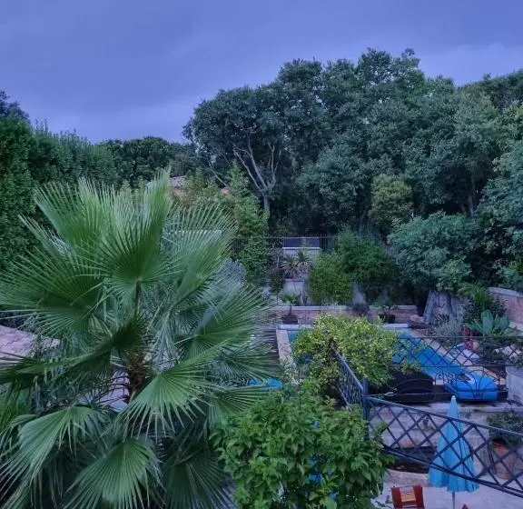 Majatalo Studio Insolite Chez L Habitant