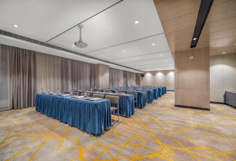 Отель Xi An Qingneng Yicheng Echarm