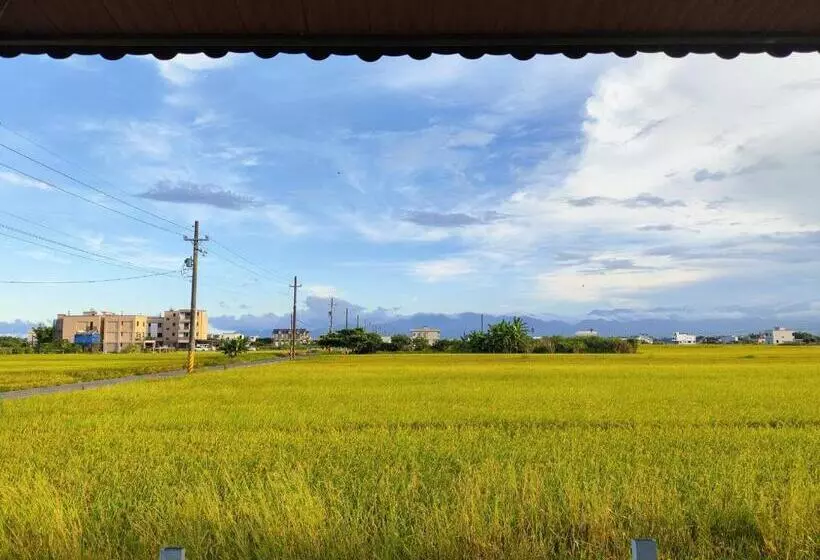 تختخواب و صبحانه 58 Acres Of Land