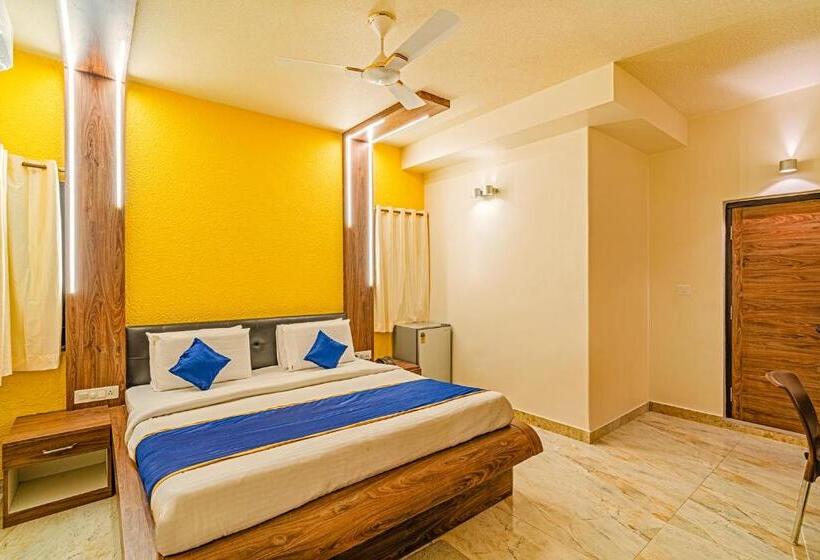 Fabhotel Prime The Venue By Seasons Suites