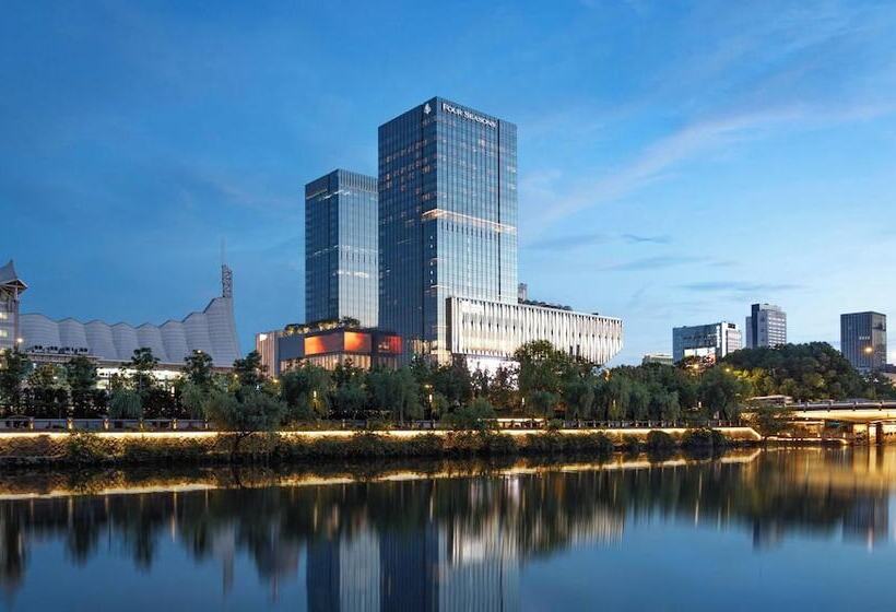 Four Seasons Hotel Hangzhou At Hangzhou Centre