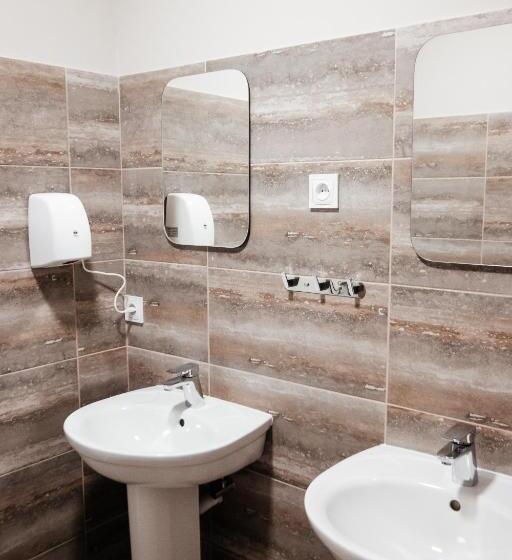 בית מלון כפרי готельно ресторанний комплекс традиція