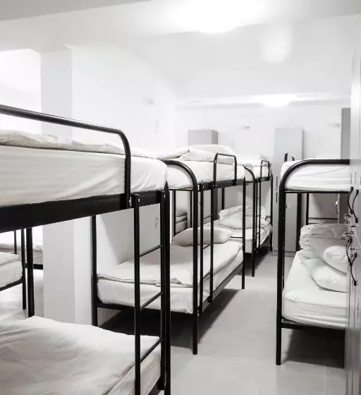 Hotelli готельно ресторанний комплекс традиція