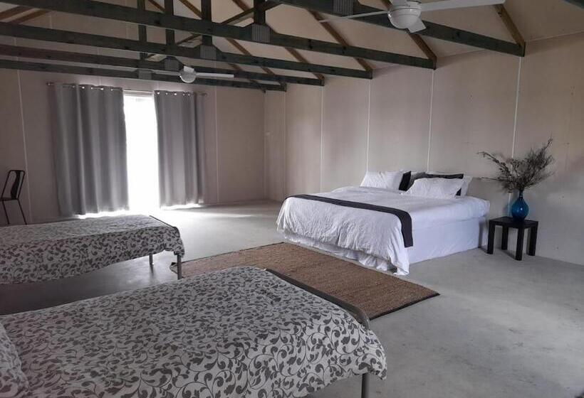 בית מלון כפרי Boshack Outback Farmstay Perth Eco Farm