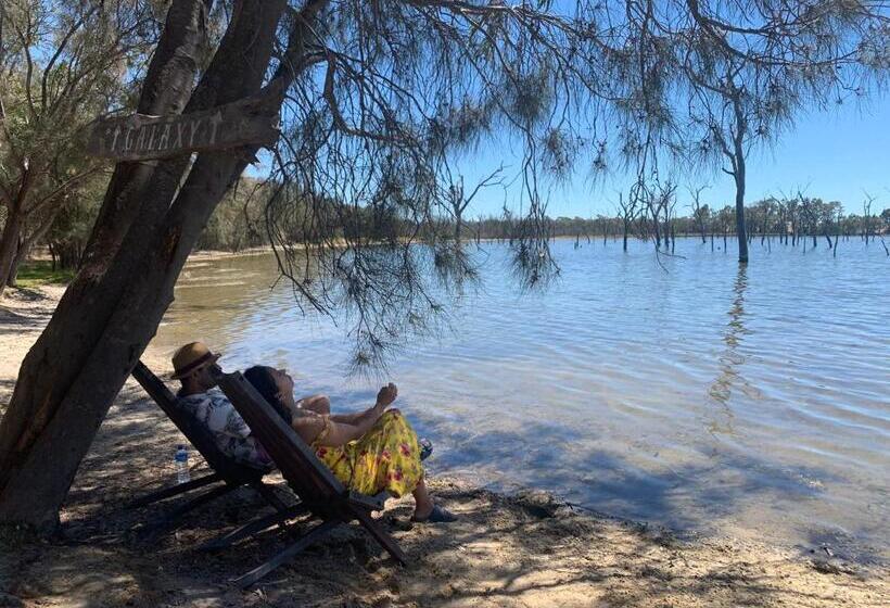 בית מלון כפרי Boshack Outback Farmstay Perth Eco Farm