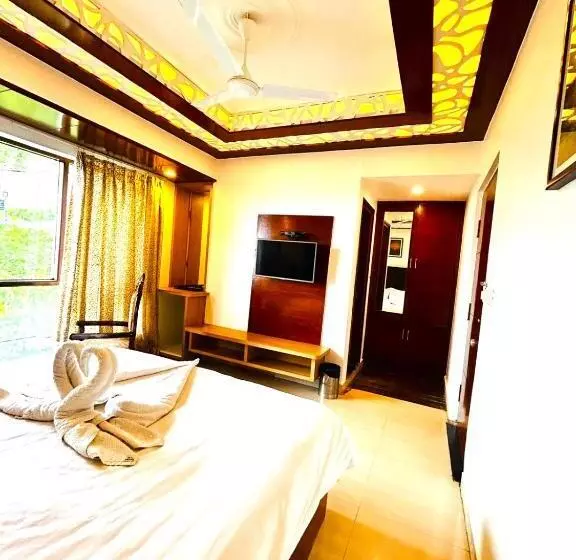 ホテル Dwaper Palace Near Mall Road With Parking