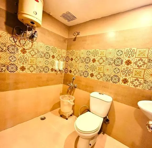 ホテル Dwaper Palace Near Mall Road With Parking
