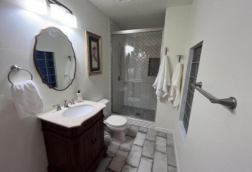 בית מלון כפרי The Leanor